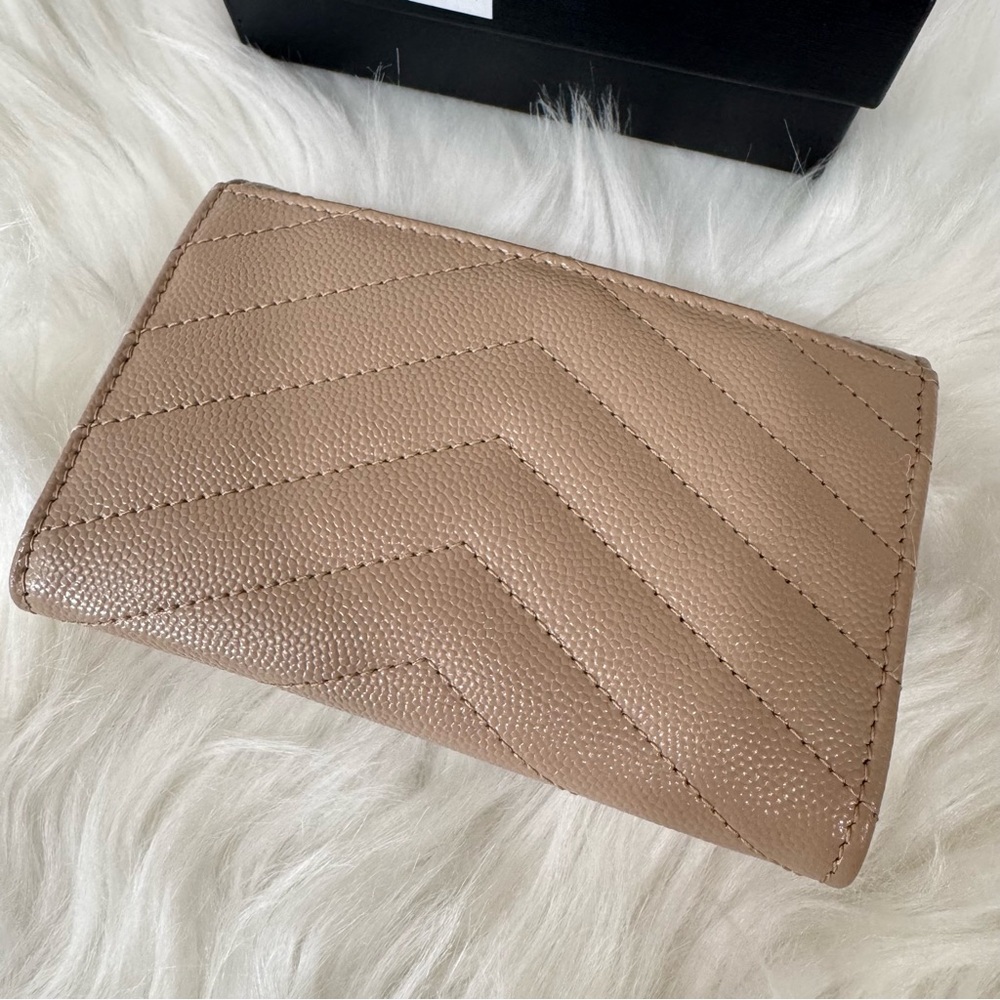 YSL Saint Laurent Small Monogram Envelope Wallet - Picture 6 of 14